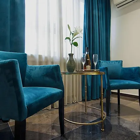 Imperial - Luxury Living Apartment